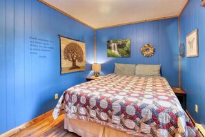 3 bedrooms, WiFi, bed sheets