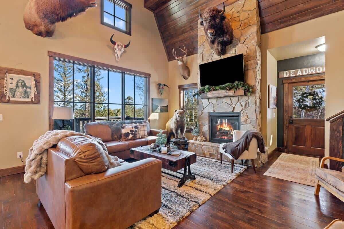 Televisie en een open haard