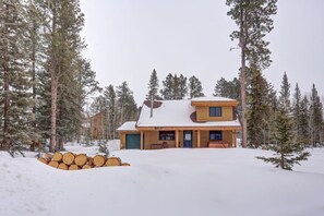 Exterior - Four Seasons Retreat – Cozy Terry Peak Cabin with Hot Tub & Mountain Views (Lead)