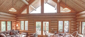 Dakota Log Cabin – Rustic charm, amazing views, wildlife watching & cozy family spaces!