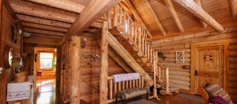 Stunning! River-Front Log Cabin Near Williamsburg