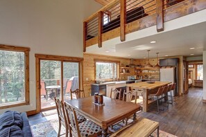 Dining - Wildercreek Lodge (Lead)