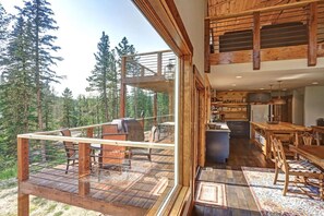 Outdoor dining - Wildercreek Lodge (Lead)
