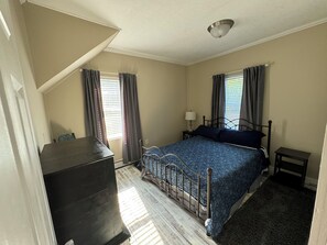 2 bedrooms, free WiFi, bed sheets