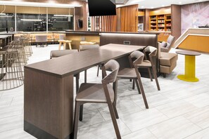 Lobby - SpringHill Suites by Marriott Raleigh Apex (Apex)