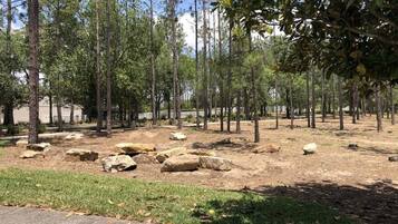 House, Multiple Beds (Ian's Highlands Reserve Vacation Home) | Property grounds