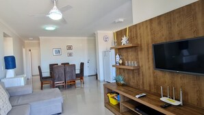 Interior - Lindo Apt 03 dormitorios em Bombas 801 (Bombinhas)