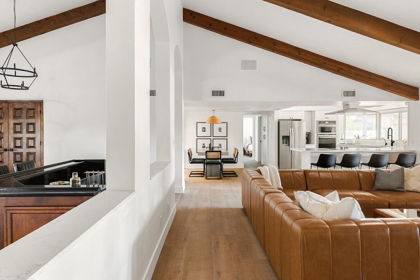 Smart TV, table tennis, books, offices