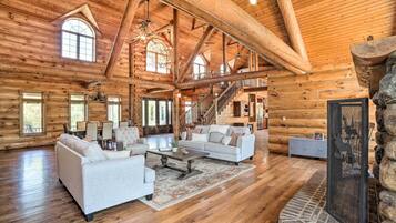 Smart TV, fireplace, table tennis, printers