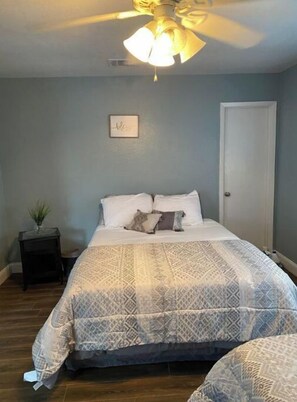 3 bedrooms, WiFi - Spacious  house that fits 10 guests (Austin)