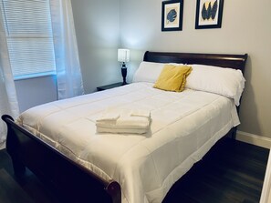 4 Schlafzimmer, Bügeleisen/Bügelbrett, kostenloses WLAN, Bettwäsche