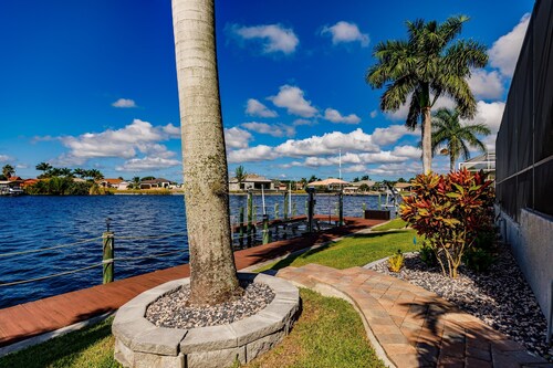 Welcome to Villa Bellissimo Tramonto-Heated Pool- Perfect for Family Holidays