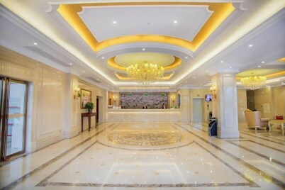 Vienna Hotel (Liuzhou Xijiang The Mixc)