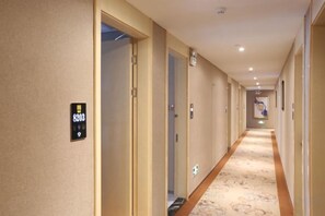 Interior - Park Hotel (Guangzhou Zhujiang New Town) (Guangzhou)