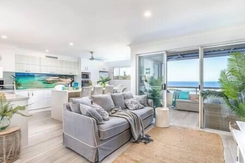 The Cove - Jewel by the Sea