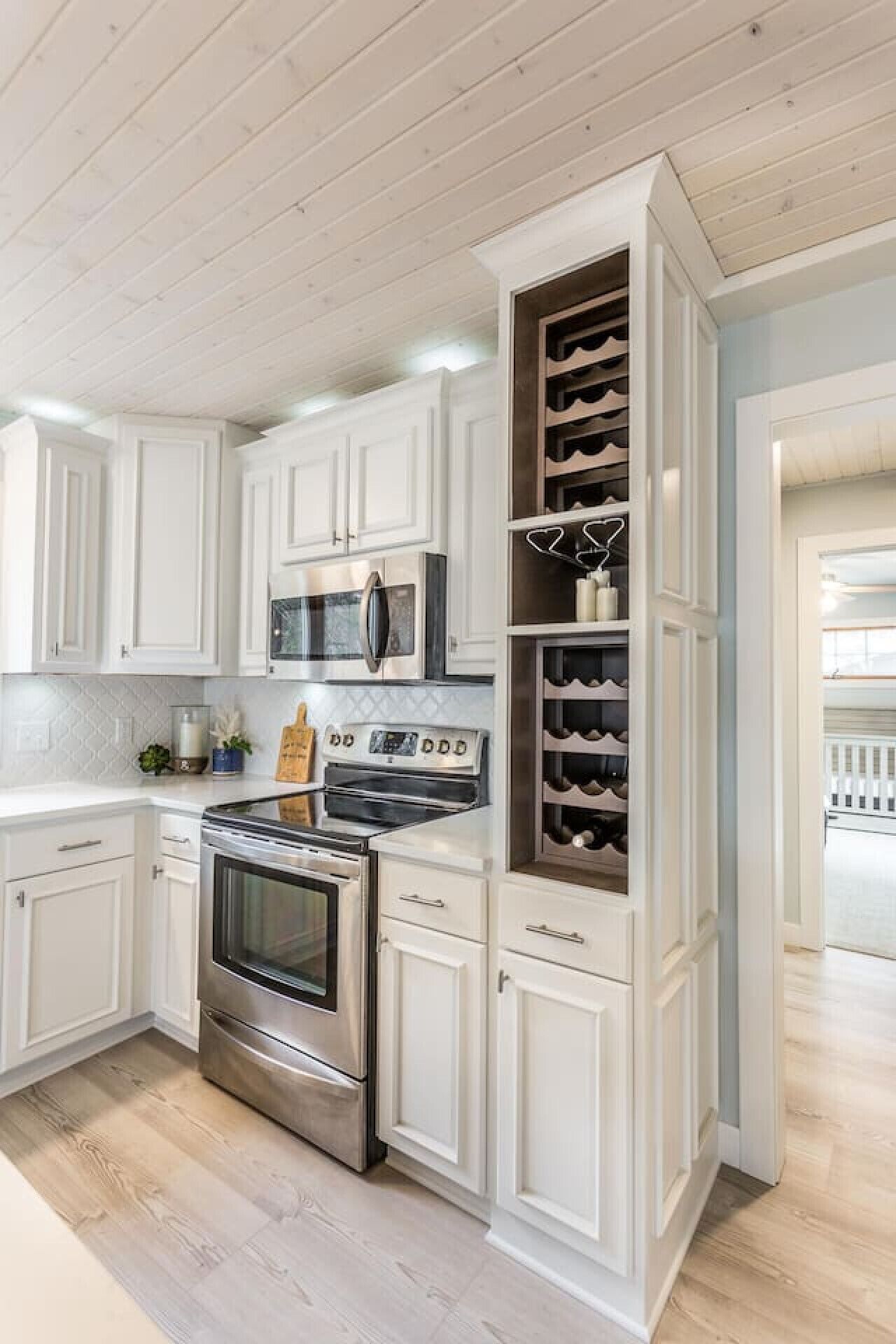 冰箱、微波炉、烤箱、炉灶