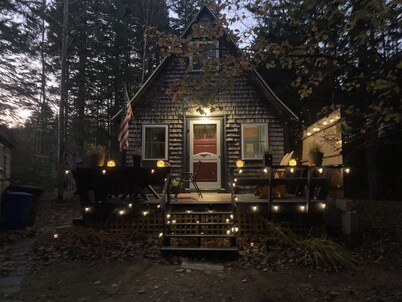 Poet's Cabin - Year-round Acadia A-Frame Getaway