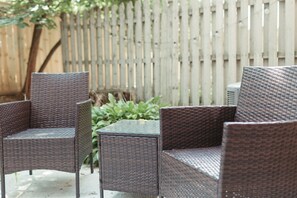 Terrace/patio - Chic, Welcoming Townhouse with Private Patio (Westerville)