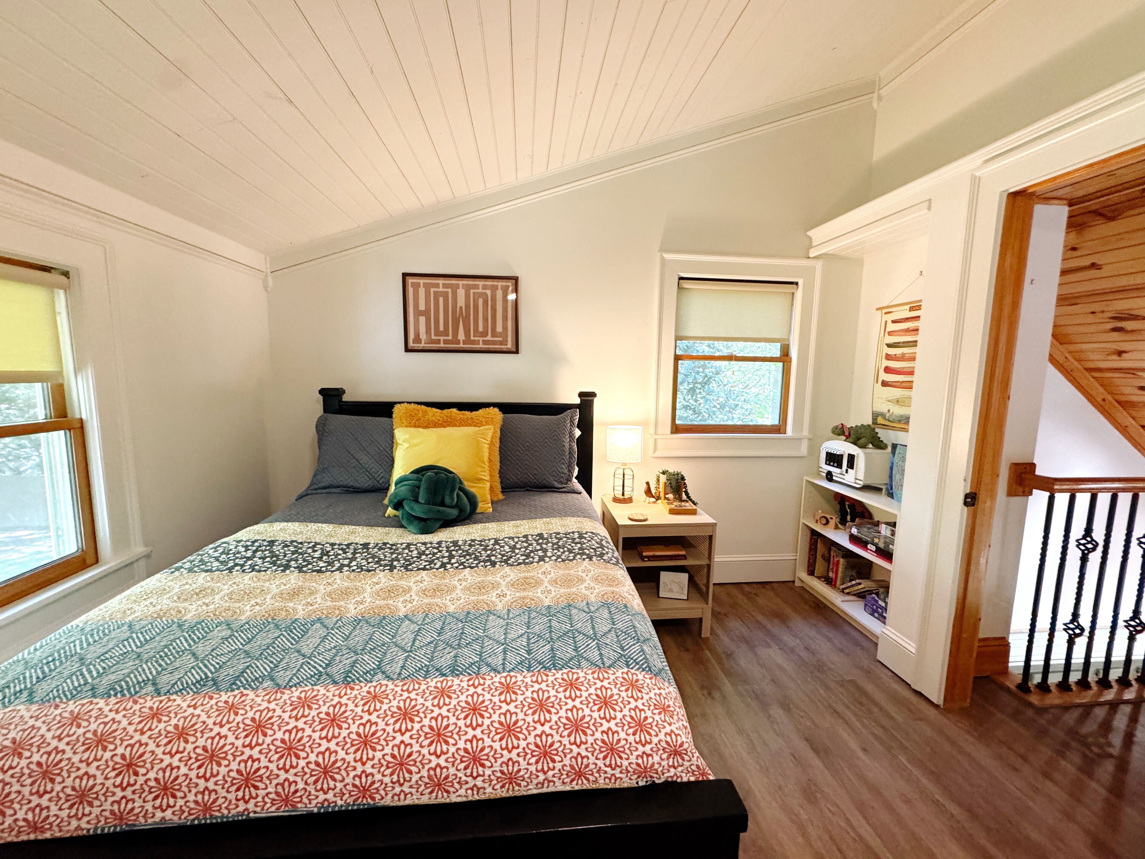 2 habitaciones, escritorio, tabla de planchar con plancha y wifi gratis 