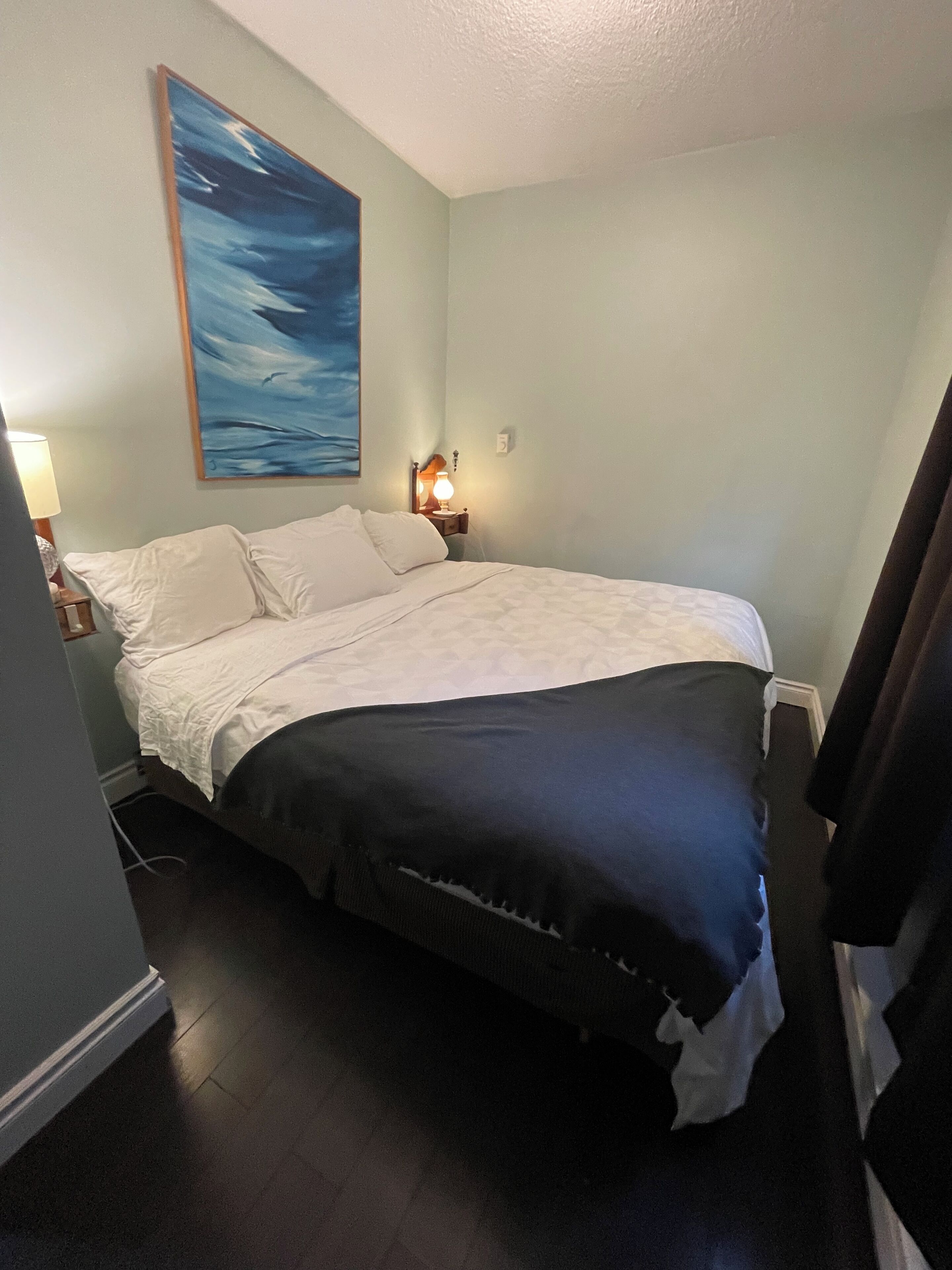 1 室のベッドルーム、アイロン / アイロン台、WiFi (無料) 、ベッドシーツ