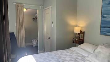 1 bedroom, iron/ironing board, free WiFi, bed sheets