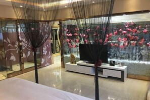 內部
