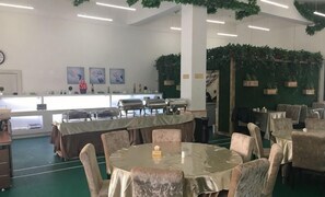 Dining - Wanhao Hotel (Hailun)