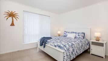 3 bedrooms, iron/ironing board, travel crib, free WiFi