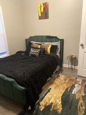 4 bedrooms, WiFi - Nirvana Escape 2 (Jonesboro)