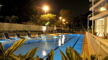 Piscine extérieure