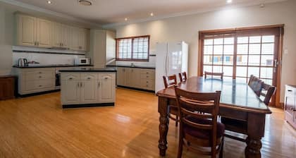 'Nuallen House' Glen Innes