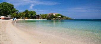 West End Oceanfront Luxury Villa with Private Pool