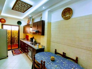 Fridge, oven, stovetop, coffee/tea maker - apartment/ flat - 3 rooms - 6/8 persons (Marrakech)