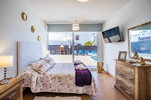 3 soverom, strykejern/-brett, wi-fi og sengetøy