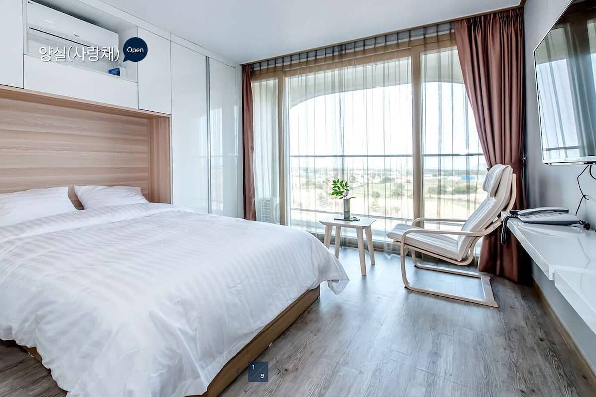Honeymoon kamer, 1 twee- of 2 eenpersoonsbedden | Verduisterende gordijnen, een strijkplank/strijkijzer, gratis wifi