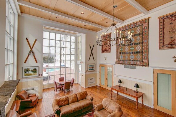 Interior - Amazing modern 2BR w views and 5 min walk to Village & Slopes (Stratton)