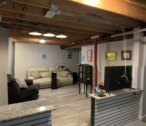 Interior - One bedroom+ close to shopping and attractions (Liberty)