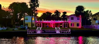 Cotee River Tiki Hut