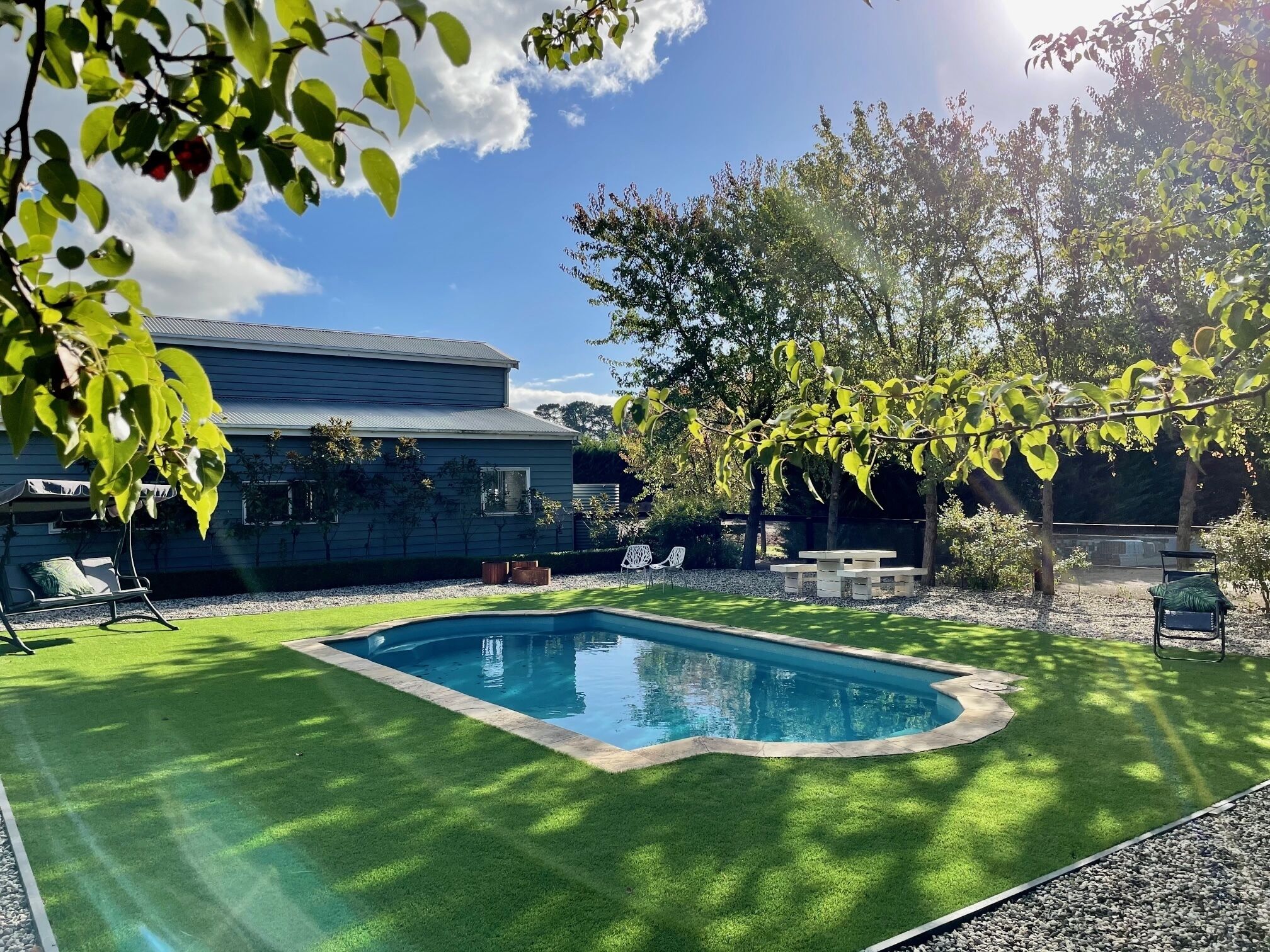 室外游泳池，恒温泳池