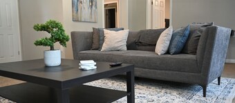 2 Separate Houses!!! Main House + Guest House!!!