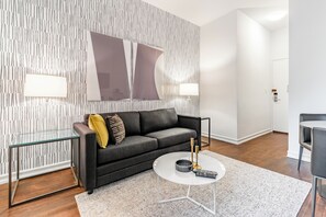 Living area - One Bedroom in Chelsea, Near High Line & Museums (New York)