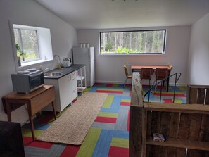 Unclassified image, 5 of 18, button - Loft on quiet 5 acre bush block. Less than 5 minutes to beaches. (Congo)