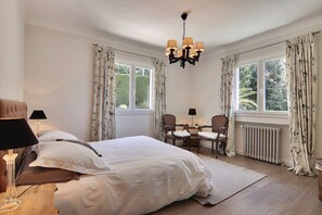 3 Schlafzimmer, Zimmersafe, Bügeleisen/Bügelbrett, Reisekinderbett