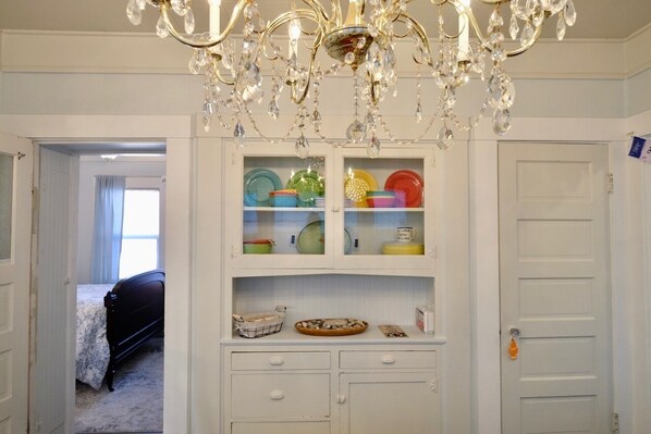 Interior - Chez Belinda (Dunsmuir)