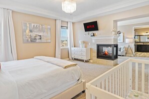 7 bedrooms, desk, iron/ironing board, free WiFi