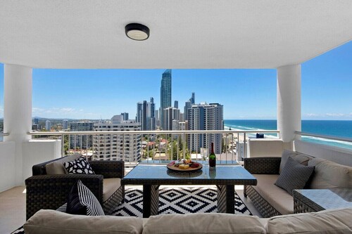 City Skyline Retreat w/ Balcony and Stunning Views