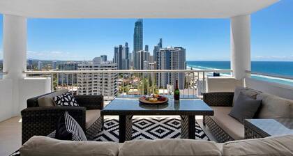 City Skyline Retreat w/ Balcony and Stunning Views