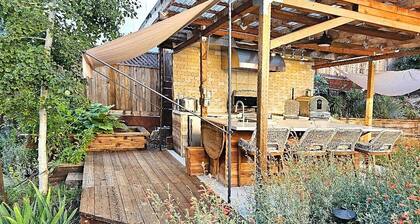 Exclusive R.river Retreat@Steelhead Beach Park, Hot tub, upscale outdoor kitchen