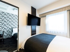 Down duvets, desk, blackout curtains, free WiFi - APA Hotel Namba Shinsaibashi Higashi (Osaka)