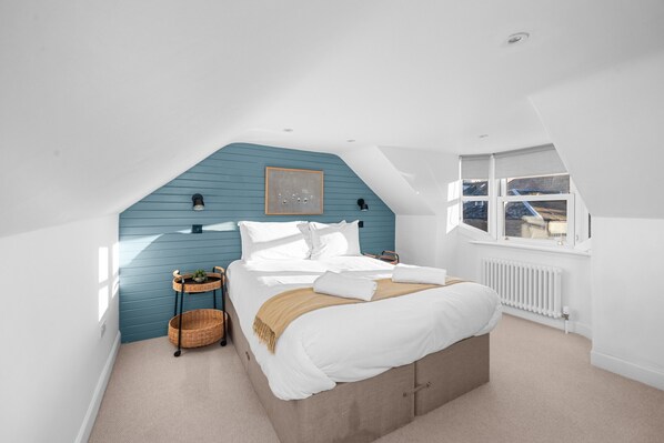 3 dormitorios, tabla de planchar con plancha, wifi gratis y ropa de cama